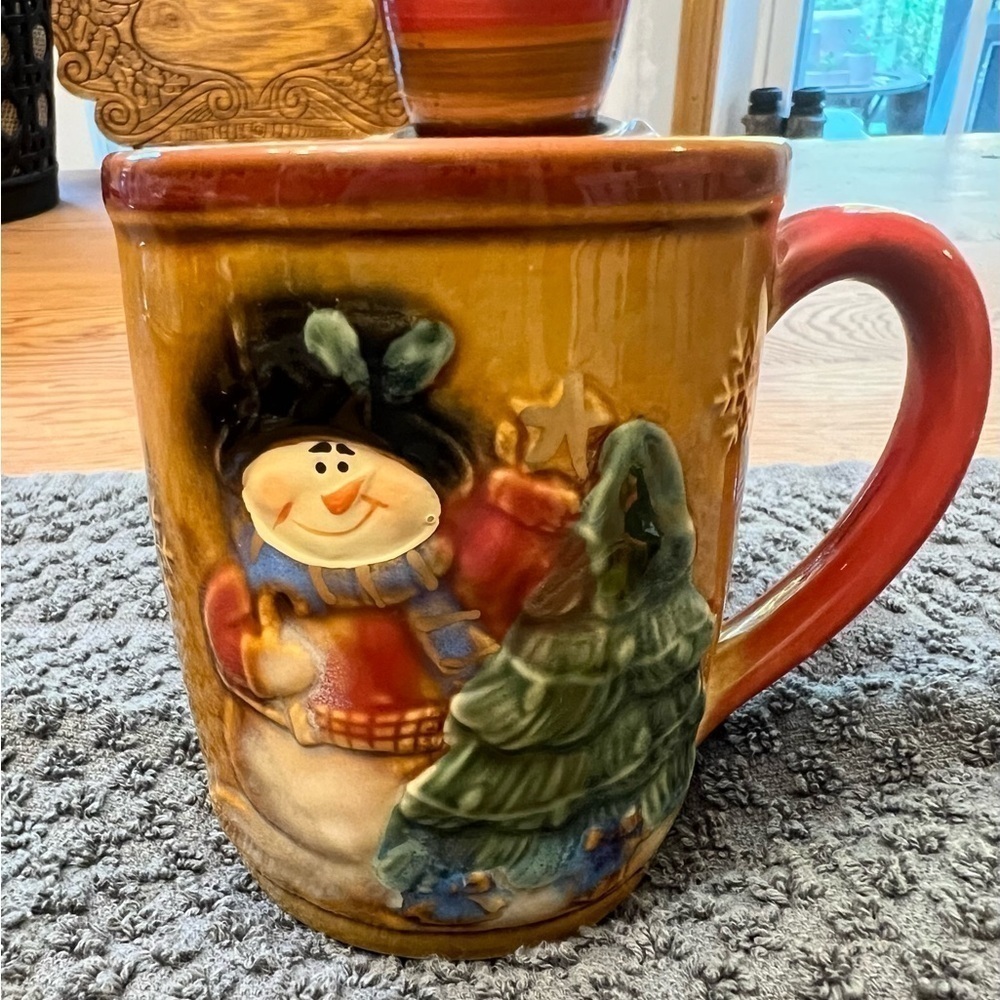 Primitive Snowman & Christmas Tree
Pottery Mug Coffee Cup Brown Raised
Details